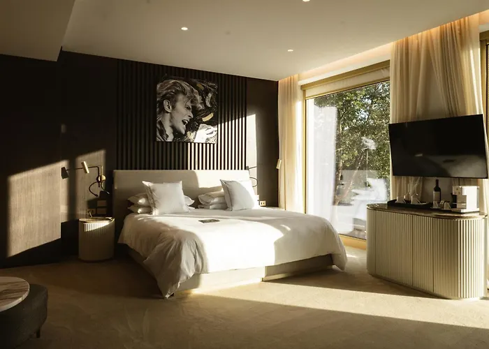 The First Musica - Preferred & 5*