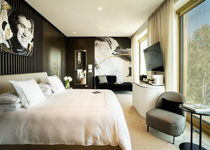 酒店 The First Musica - Preferred &