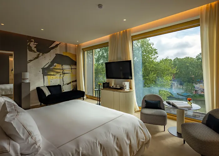 The First Musica - Preferred & 酒店