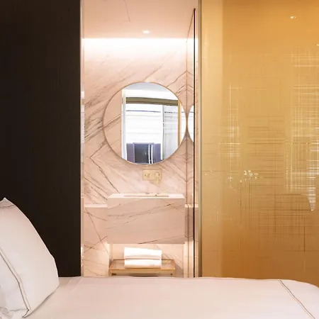 Otel The First Musica - Preferred & Roma